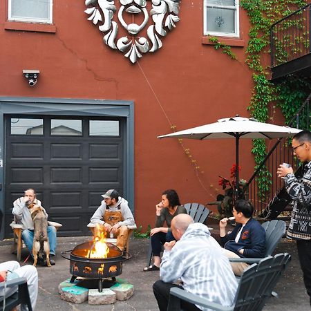 The Haven Hostel Thunder Bay Extérieur photo