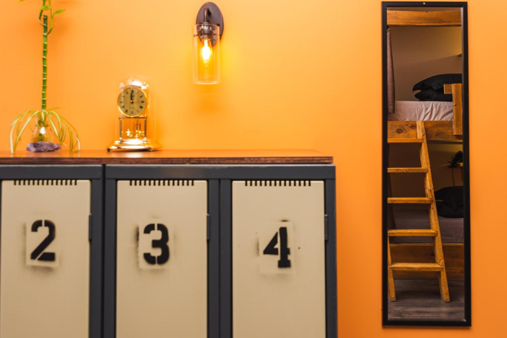 The Haven Hostel Thunder Bay Extérieur photo