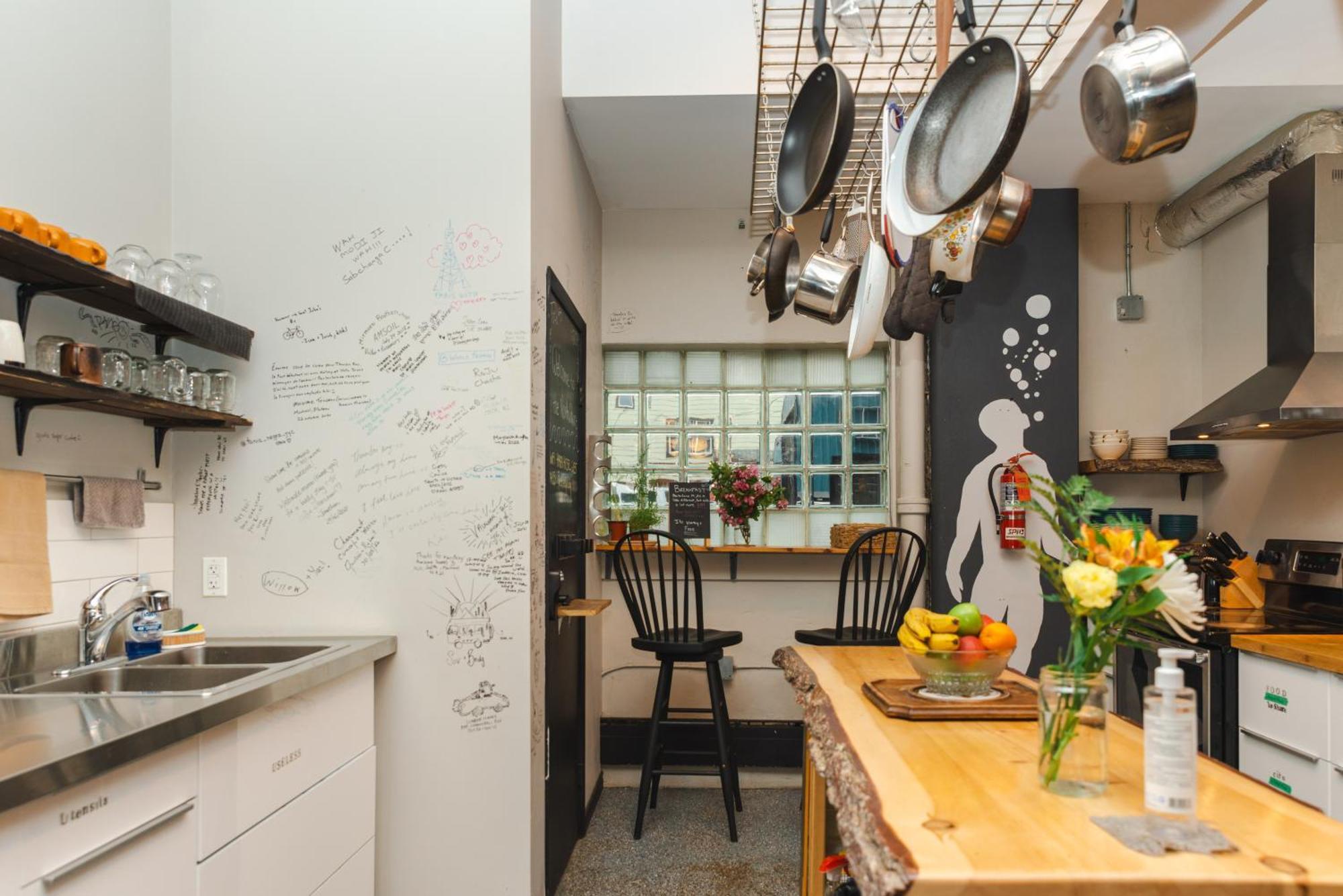 The Haven Hostel Thunder Bay Extérieur photo