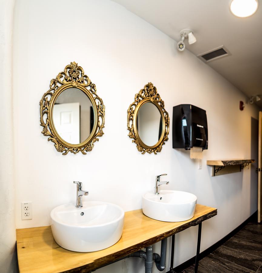 The Haven Hostel Thunder Bay Extérieur photo